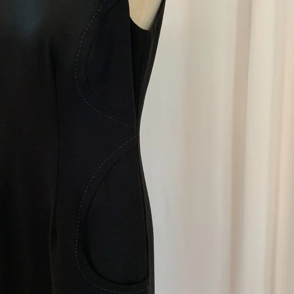 J. McLaughlin classic black sleeveless dress, size small - Picture 4 of 7